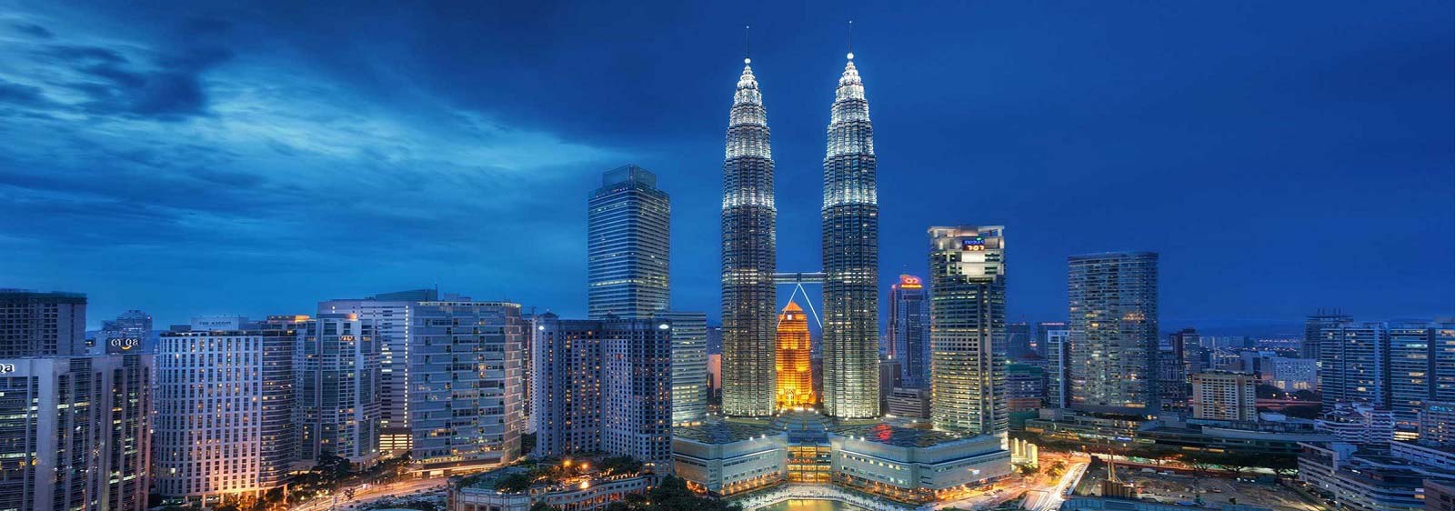 Visit Kuala Lumpur and get free transfers
